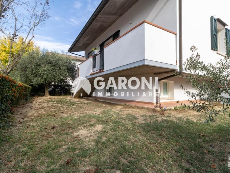 fotografie - Villa a schiera Faenza (RA) Periferia Monte 