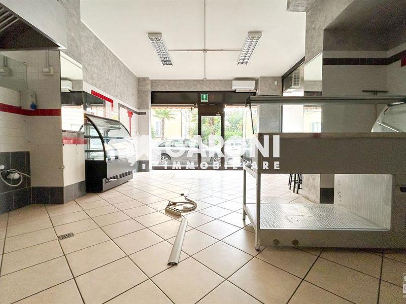 fotografie - negozio Faenza (RA) Stazione 