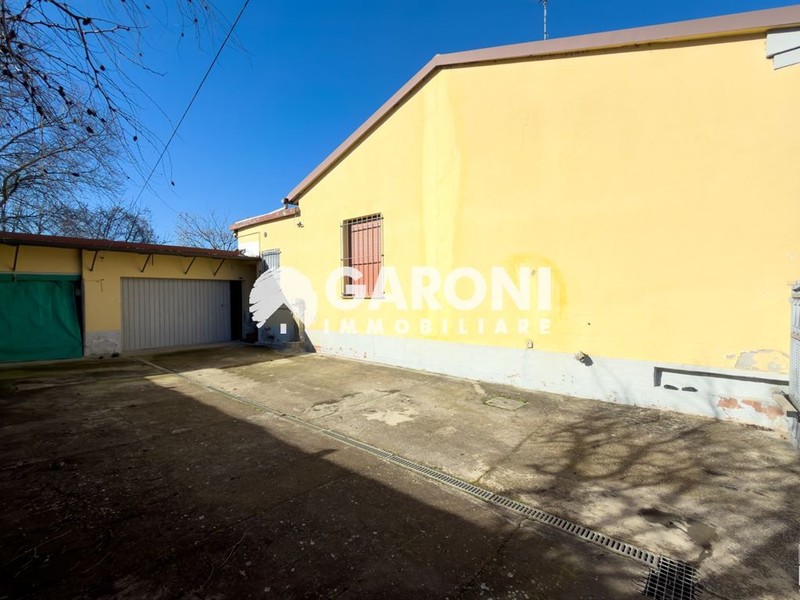 fotografie - Casa Indipendente Faenza (RA) Campagna Valle 