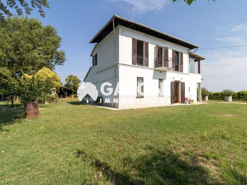 fotografie - Casa Indipendente Faenza (RA) Campagna Valle 