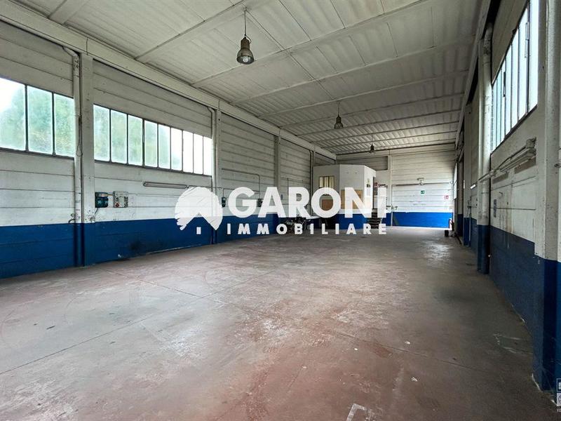 fotografie - capannone Faenza (RA) Periferia Monte 