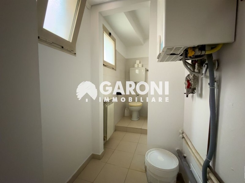 fotografie - Attività Commerciale Faenza (RA) Centro Storico 