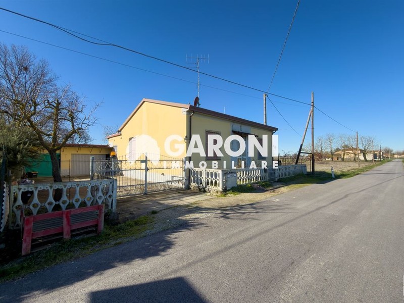 fotografie - Casa Indipendente Faenza (RA) Campagna Valle 