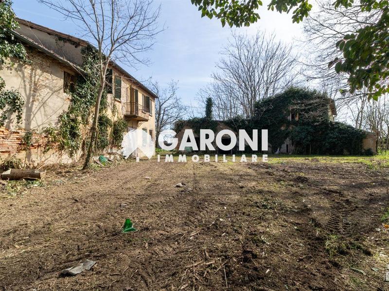 fotografie - Casa Indipendente Faenza (RA) Campagna Valle 