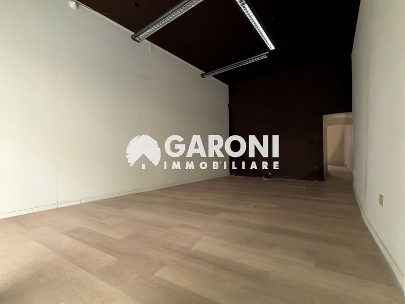 fotografie - Attività Commerciale Faenza (RA) Centro Storico 