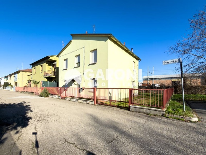 fotografie - Casa Indipendente Faenza (RA) Periferia Valle 