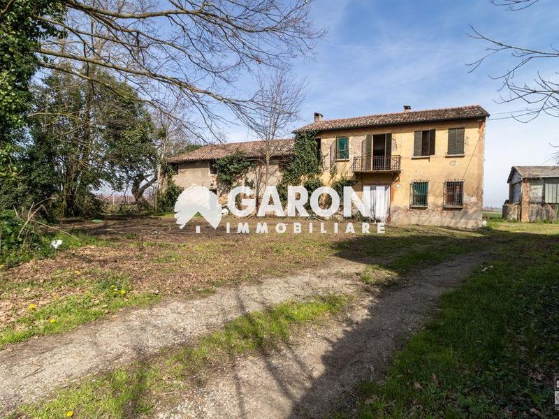 fotografie - Casa Indipendente Faenza (RA) Campagna Valle 