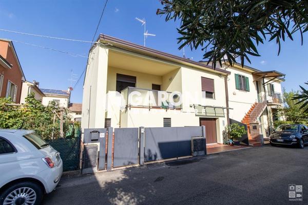 vendita casa semindipendente
